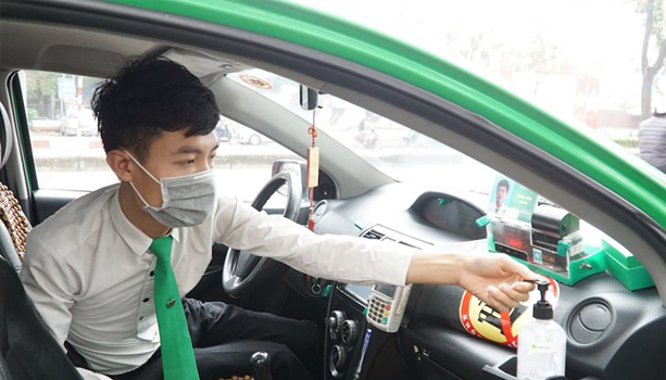 TÀI XẾ PHỤC VỤ CHUYÊN NGHIỆP